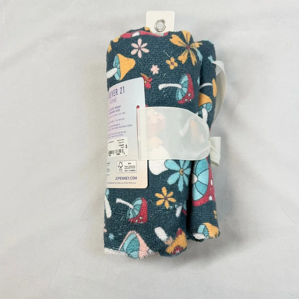 Forever 21 Home Mushroom Floral Bath Body Wrap Towel Teal Standard Size New